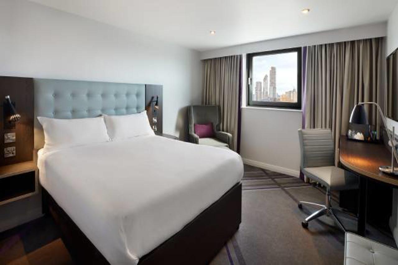 Premier Inn Jersey St Helier Saint Helier Exterior photo